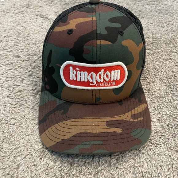 Camo Kingdom Culture Trucker Hat - Picture 1 of 1